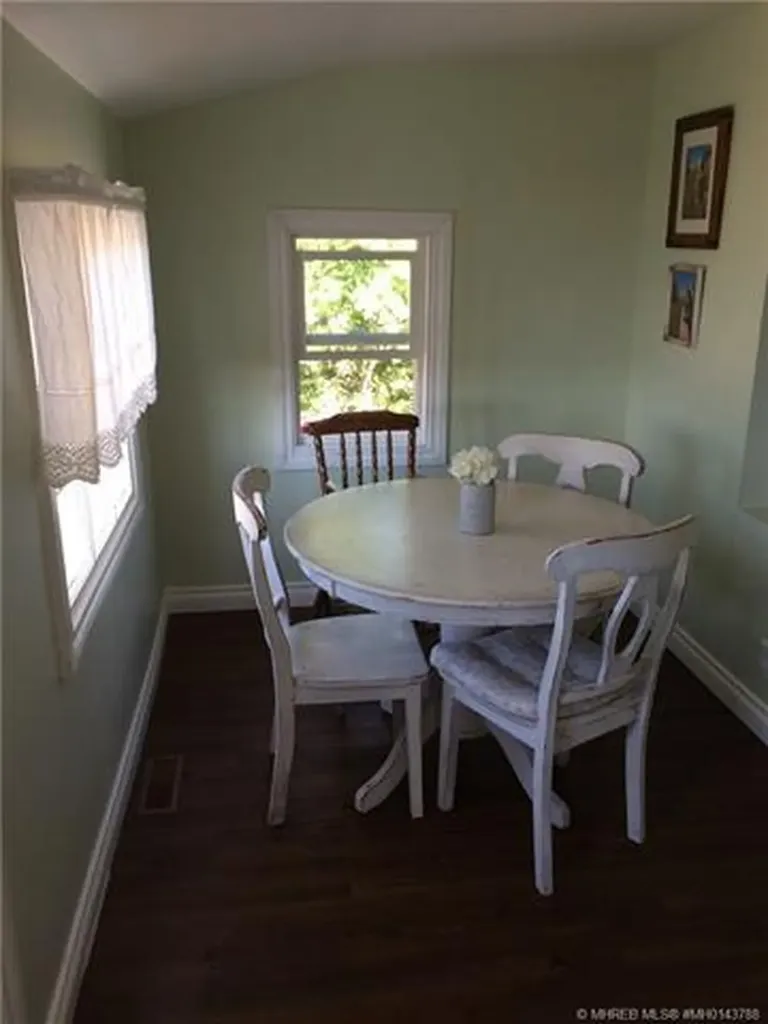 132 3 Avenue E Empress AB T0J 1E0