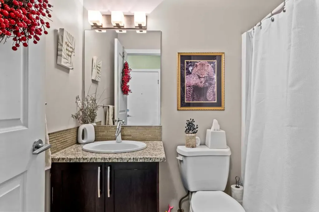1899 45 Street NW Calgary AB T3B 4S3