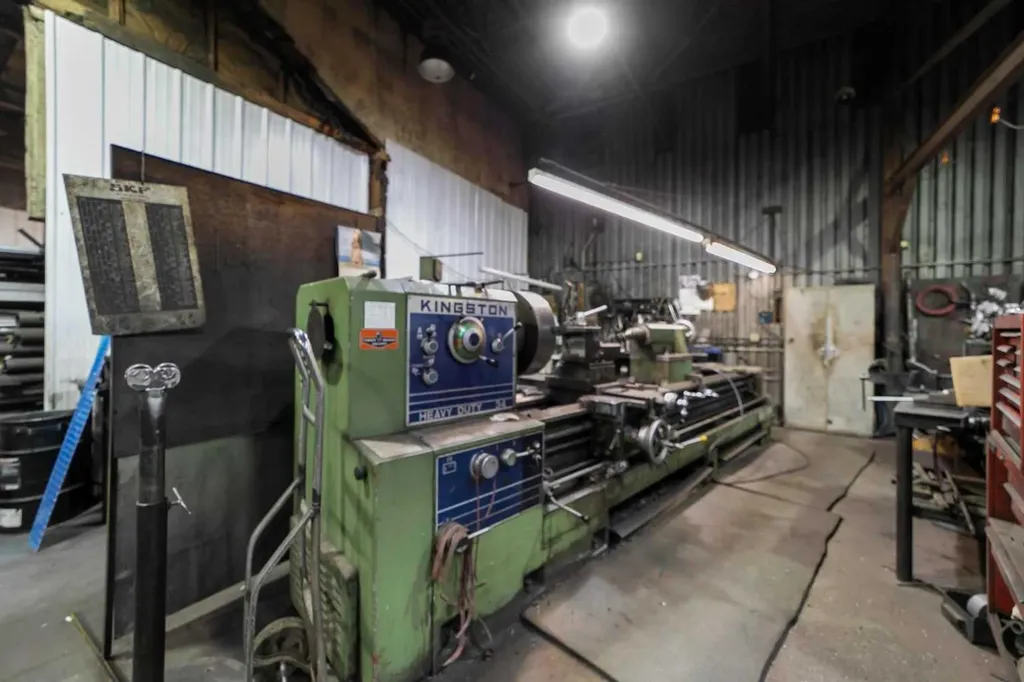 5013 48 Street Camrose AB T4V1L9