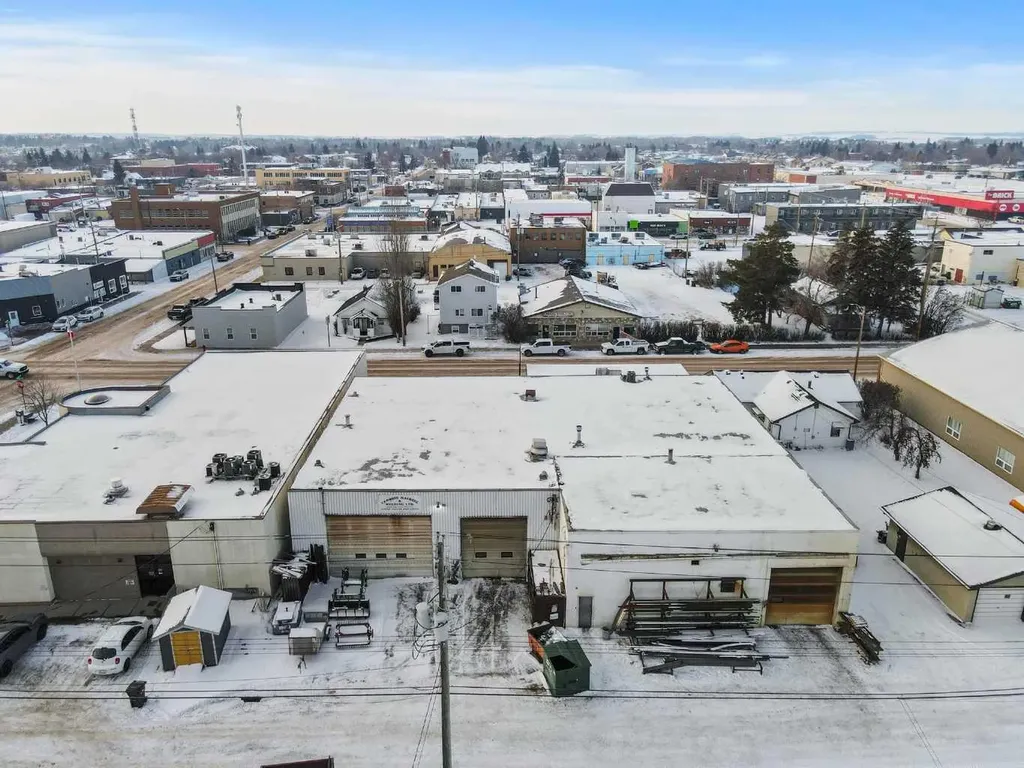 5013 48 Street Camrose AB T4V1L9