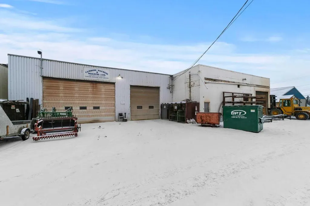 5013 48 Street Camrose AB T4V1L9