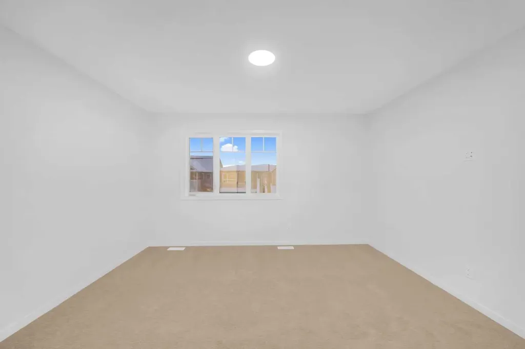 94 Royston Park NW Calgary AB T3L 0M4