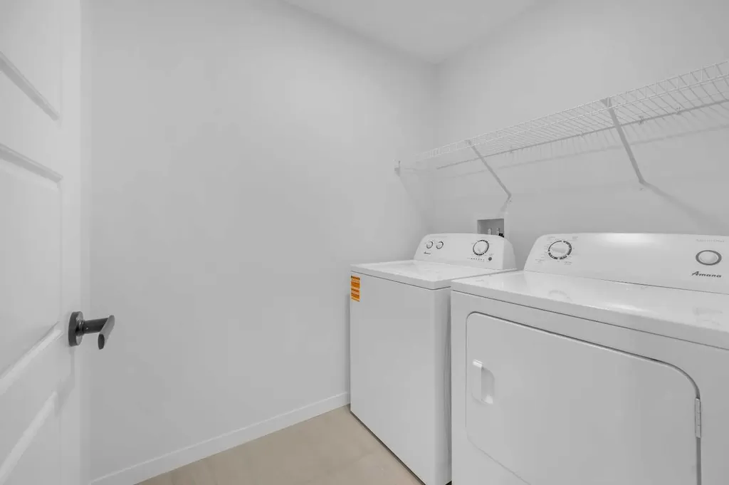94 Royston Park NW Calgary AB T3L 0M4
