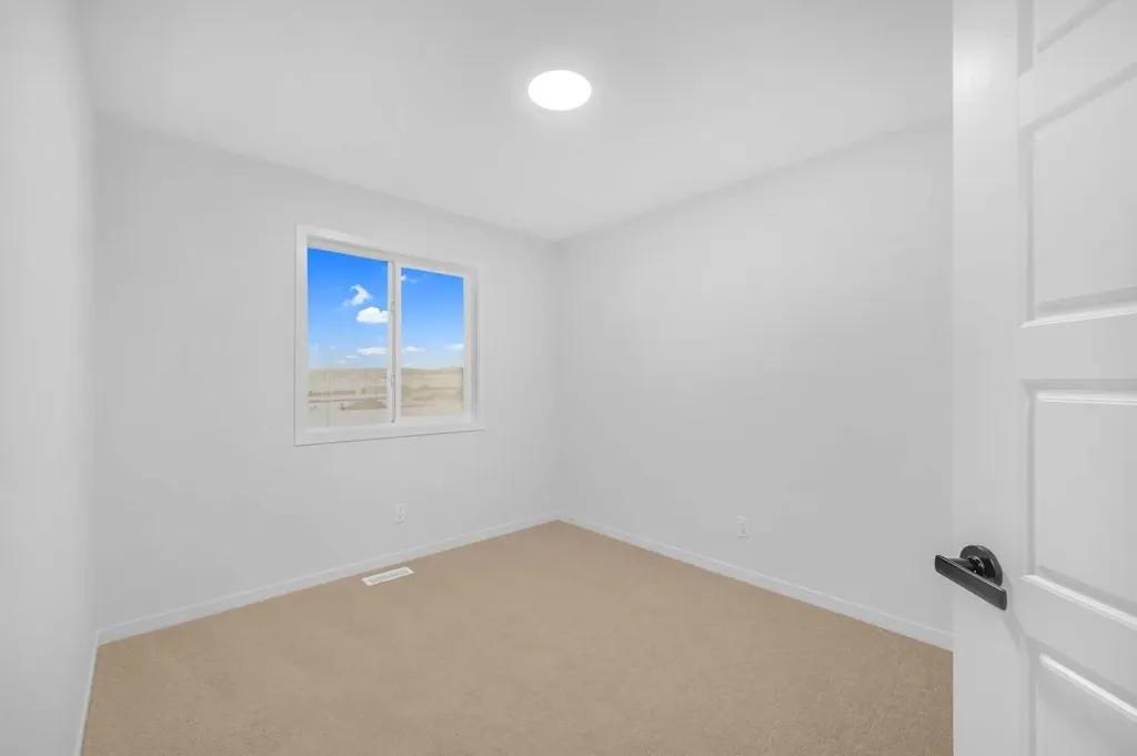 94 Royston Park NW Calgary AB T3L 0M4