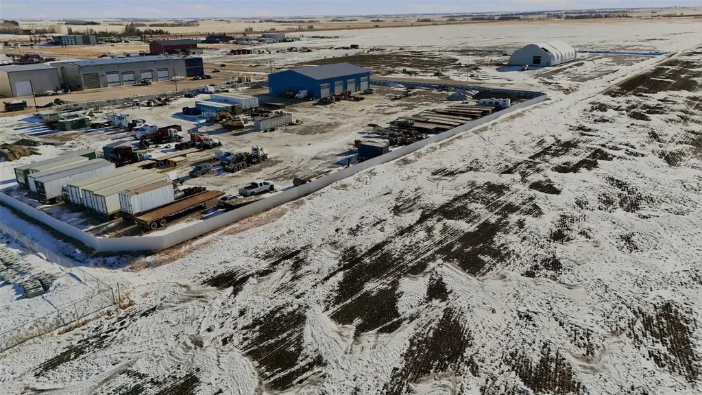 32580 Range Road 11 Rural Mountain View County AB T4H 4N1
