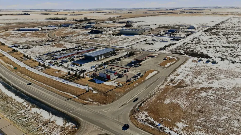 32580 Range Road 11 Rural Mountain View County AB T4H 4N1