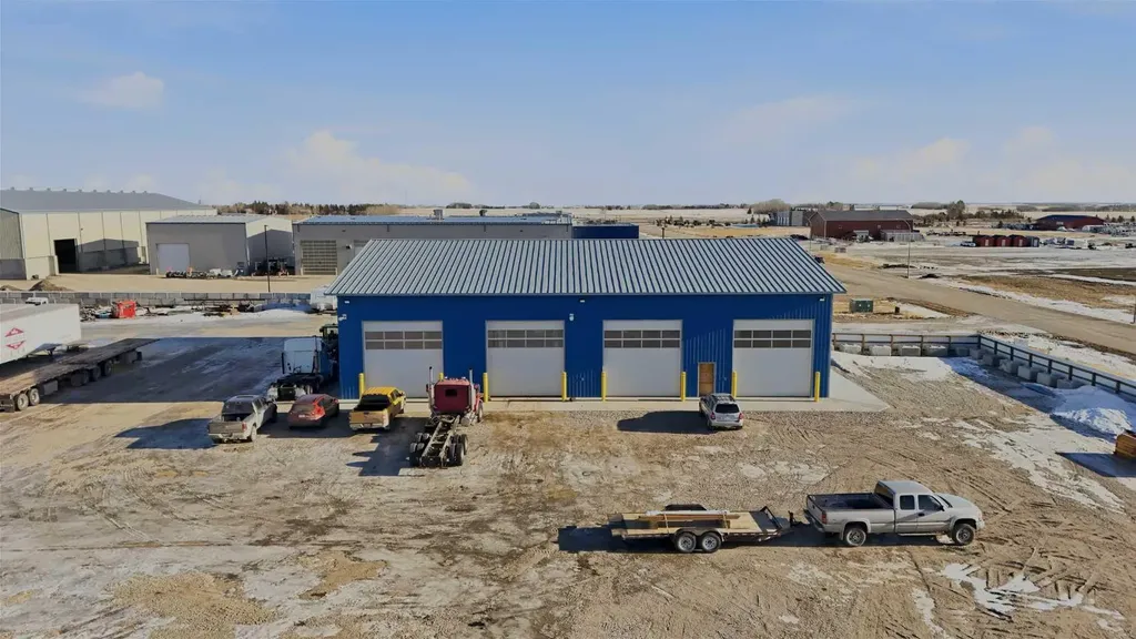 32580 Range Road 11 Rural Mountain View County AB T4H 4N1