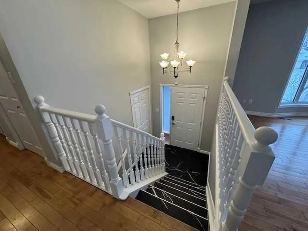 5226 18 Avenue Edson AB T7E 1G9