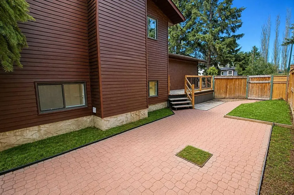 107 Greig Drive Red Deer AB T4P2M4
