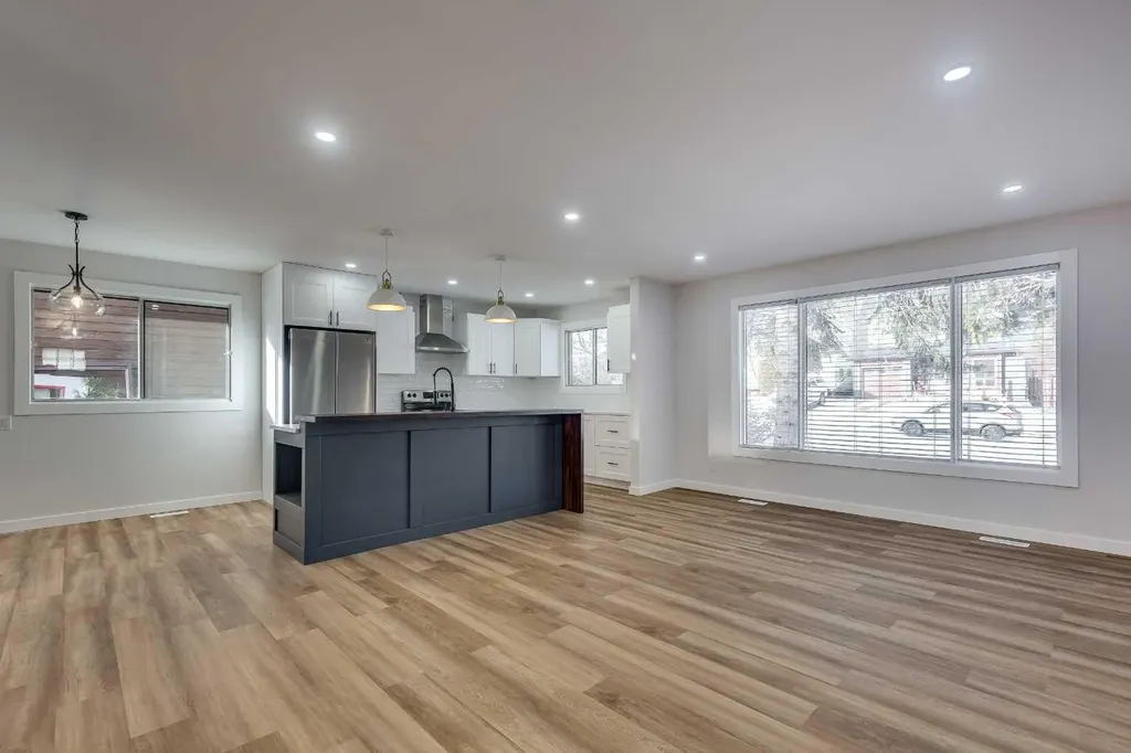 107 Greig Drive Red Deer AB T4P2M4