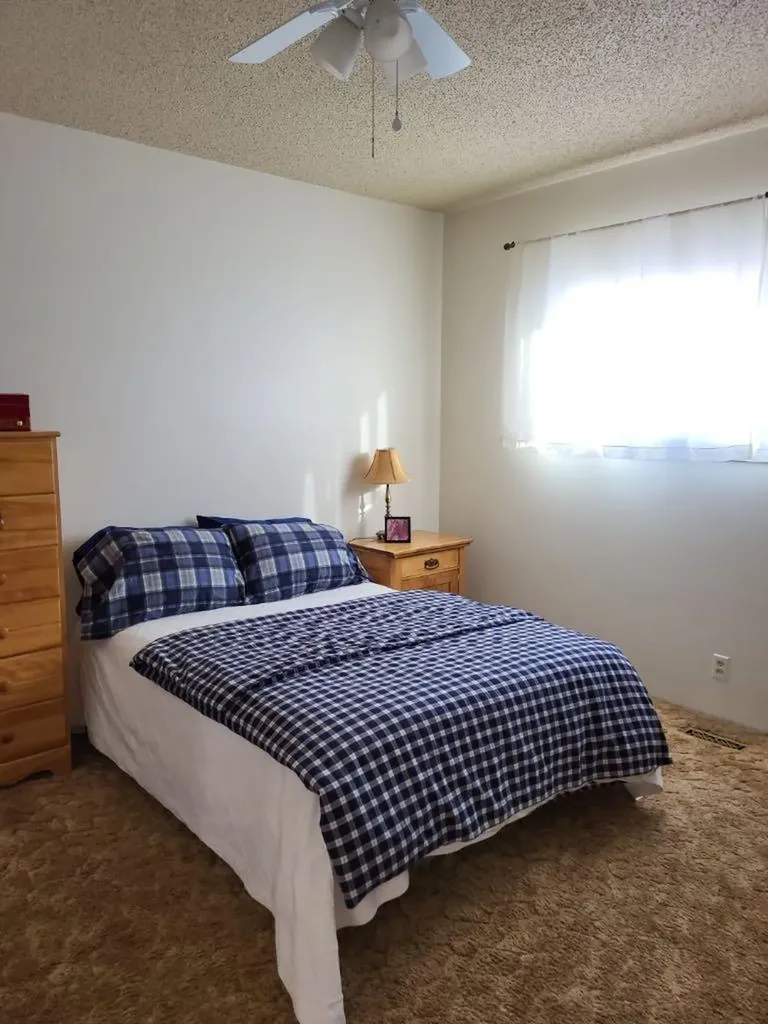 301 1st Avenue N Coutts AB T0K 0N0