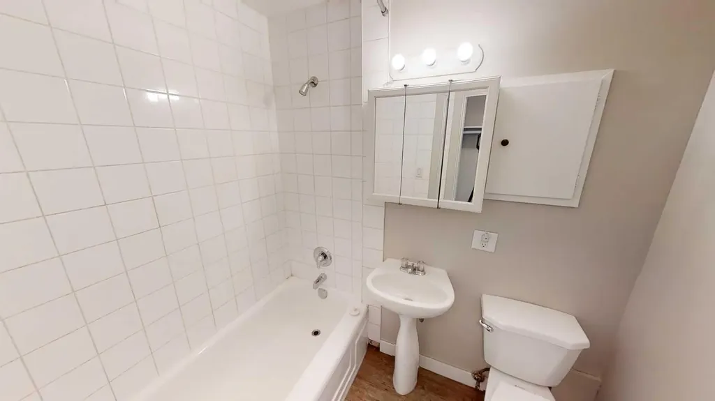 9932 105 Avenue Grande Prairie AB T8V1G9
