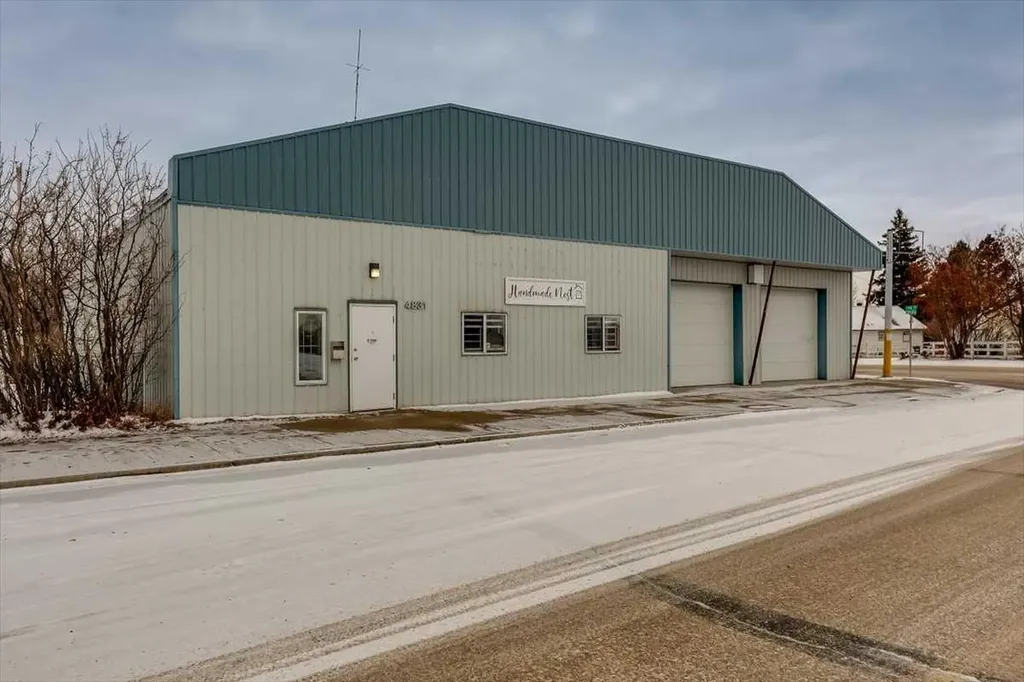 4831 50 Street Alix AB T0C 0B0