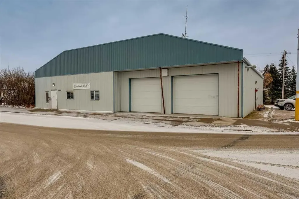 4831 50 Street Alix AB T0C 0B0