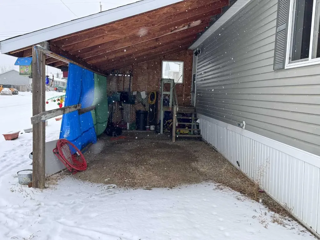 5702 51 Street Edgerton AB T0B 1K0