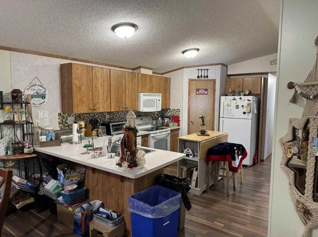 5702 51 Street Edgerton AB T0B 1K0