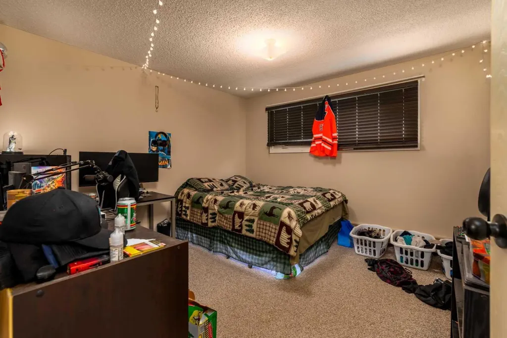 5502 49 Avenue Lloydminster SK S0M 0V4