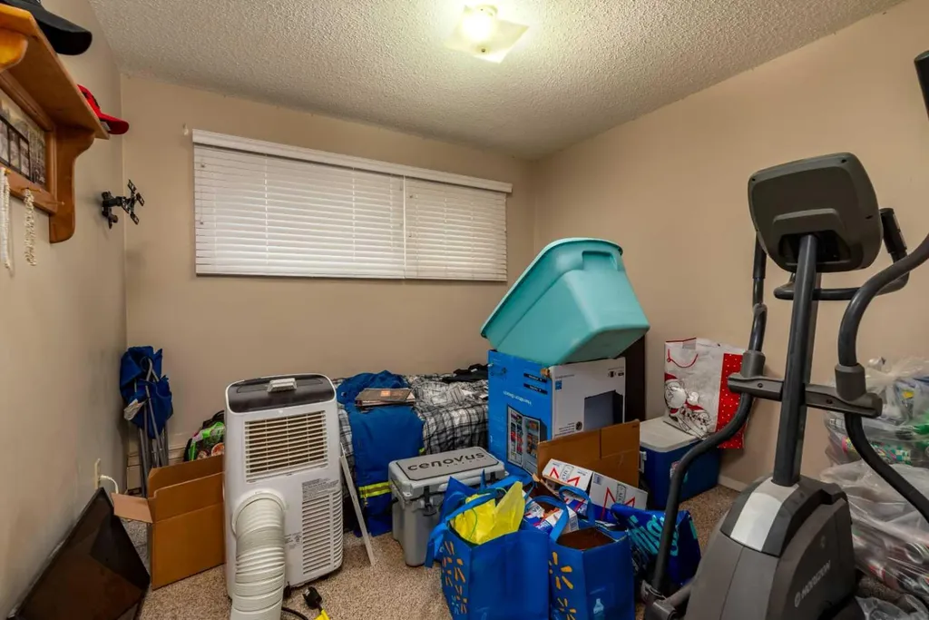 5502 49 Avenue Lloydminster SK S0M 0V4