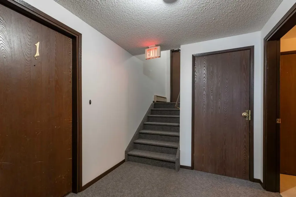 5502 49 Avenue Lloydminster SK S0M 0V4
