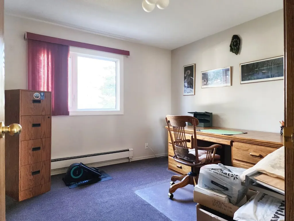 112 43 Avenue W Claresholm AB T0L0T0