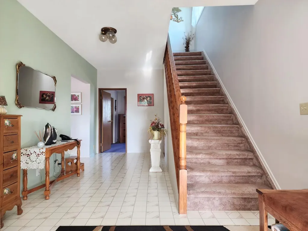 112 43 Avenue W Claresholm AB T0L0T0