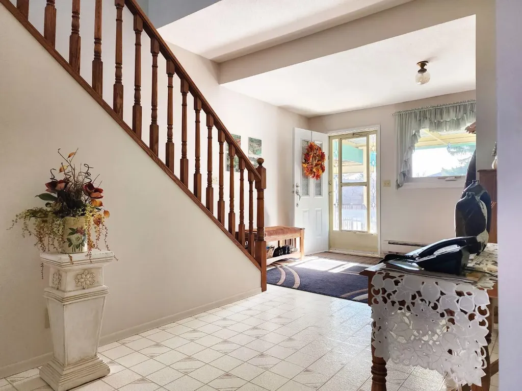 112 43 Avenue W Claresholm AB T0L0T0