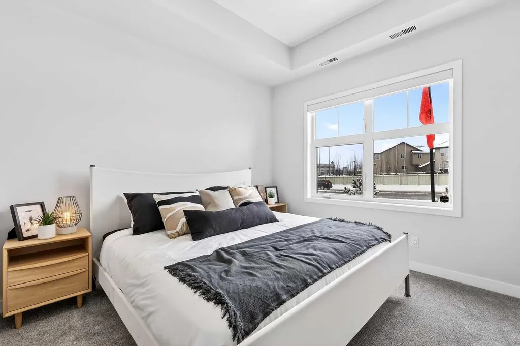 255 Les Jardins Park SE Calgary AB T2C 5V3