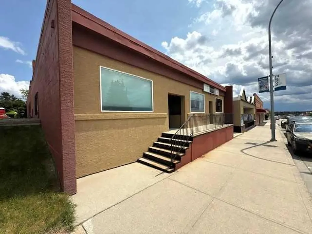 515 50 Street Edson AB T7E1T3