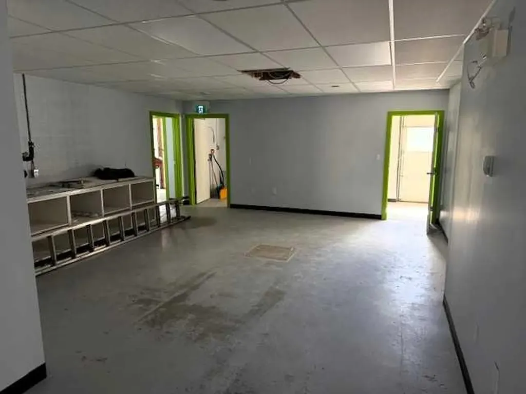5529 3 Avenue Edson AB T7E1L6