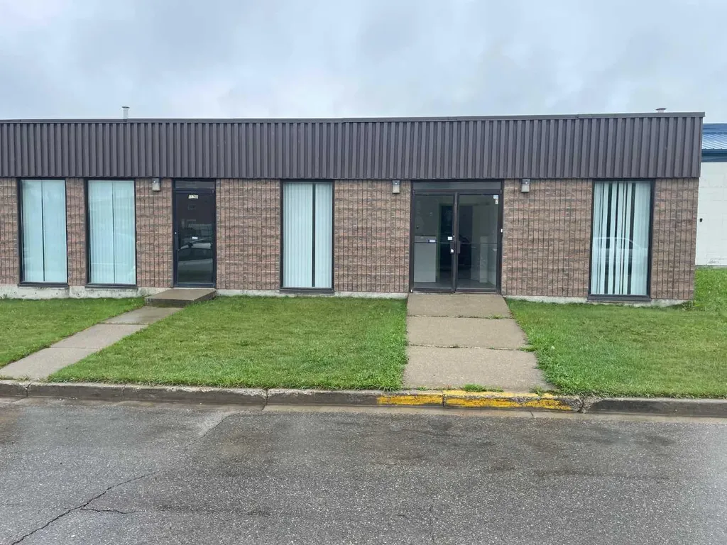 5529 3 Avenue Edson AB T7E1L6