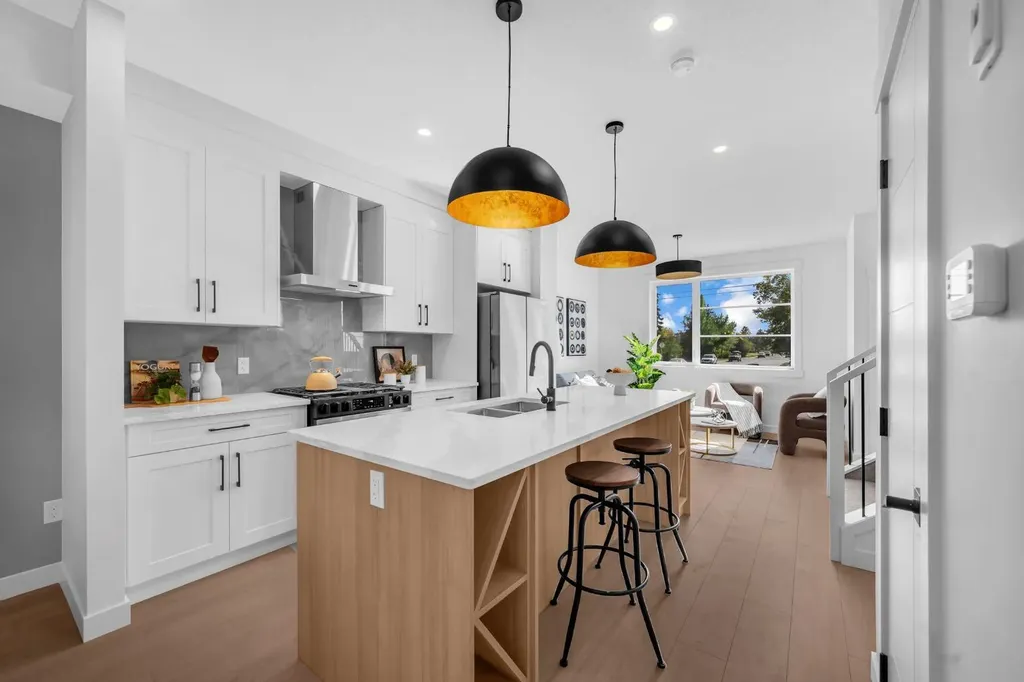 1846 24 Avenue NW Calgary AB T2M3T6