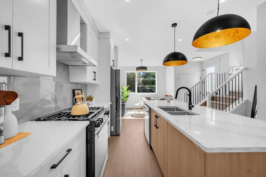 1846 24 Avenue NW Calgary AB T2M3T6