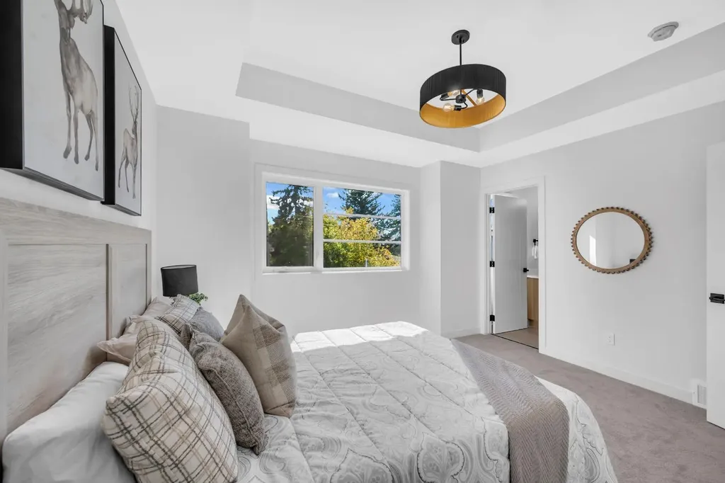 1846 24 Avenue NW Calgary AB T2M3T6