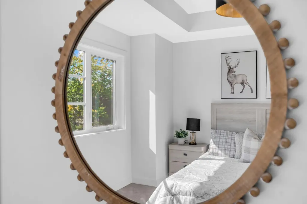 1846 24 Avenue NW Calgary AB T2M3T6