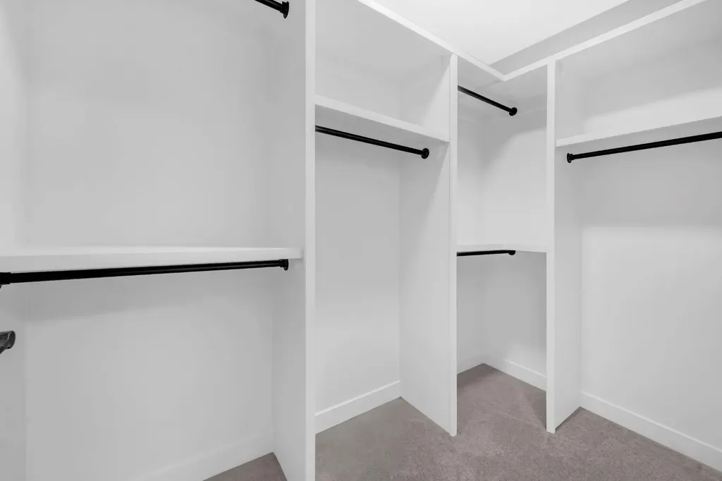 1846 24 Avenue NW Calgary AB T2M3T6