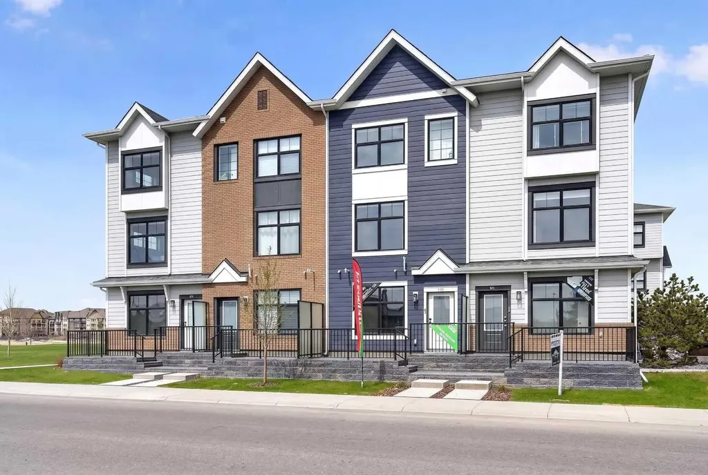 589 Mahogany Road SE Calgary AB T3M 3Y3