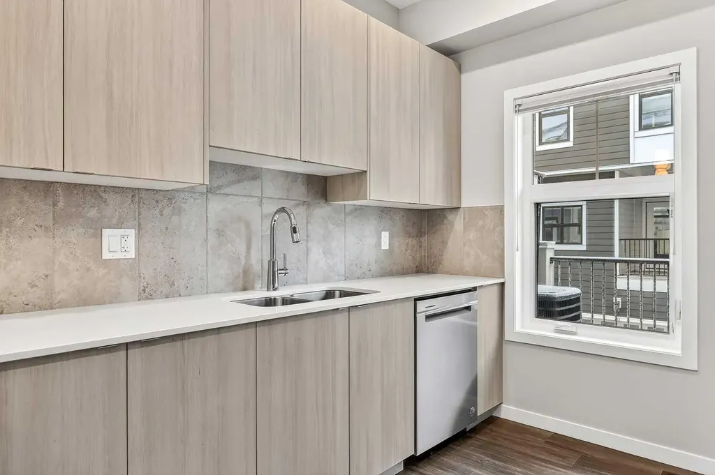 589 Mahogany Road SE Calgary AB T3M 3Y3