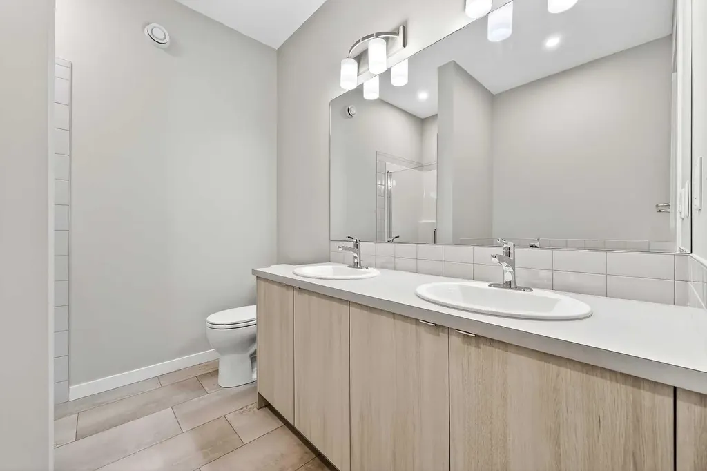 589 Mahogany Road SE Calgary AB T3M 3Y3
