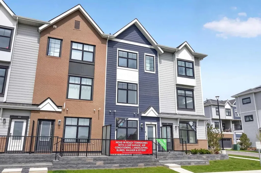 589 Mahogany Road SE Calgary AB T3M 3Y3