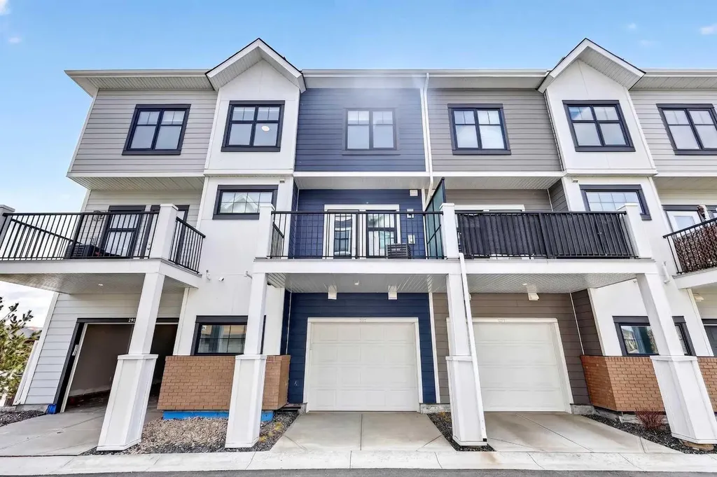 589 Mahogany Road SE Calgary AB T3M 3Y3