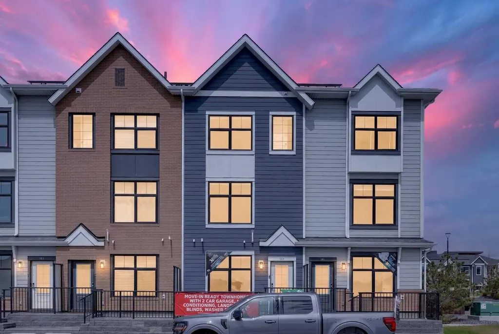589 Mahogany Road SE Calgary AB T3M 3Y3