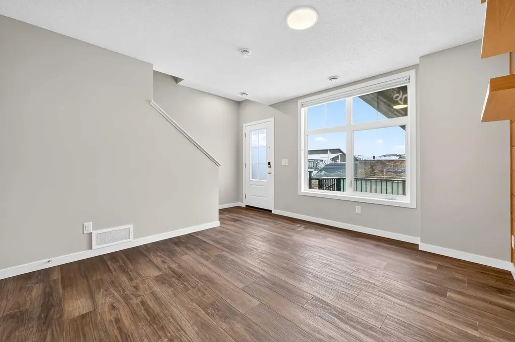 589 Mahogany Road SE Calgary AB T3M 3Y3