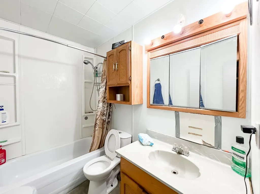 5420 Gravel Avenue Donnelly AB T0H 1G0