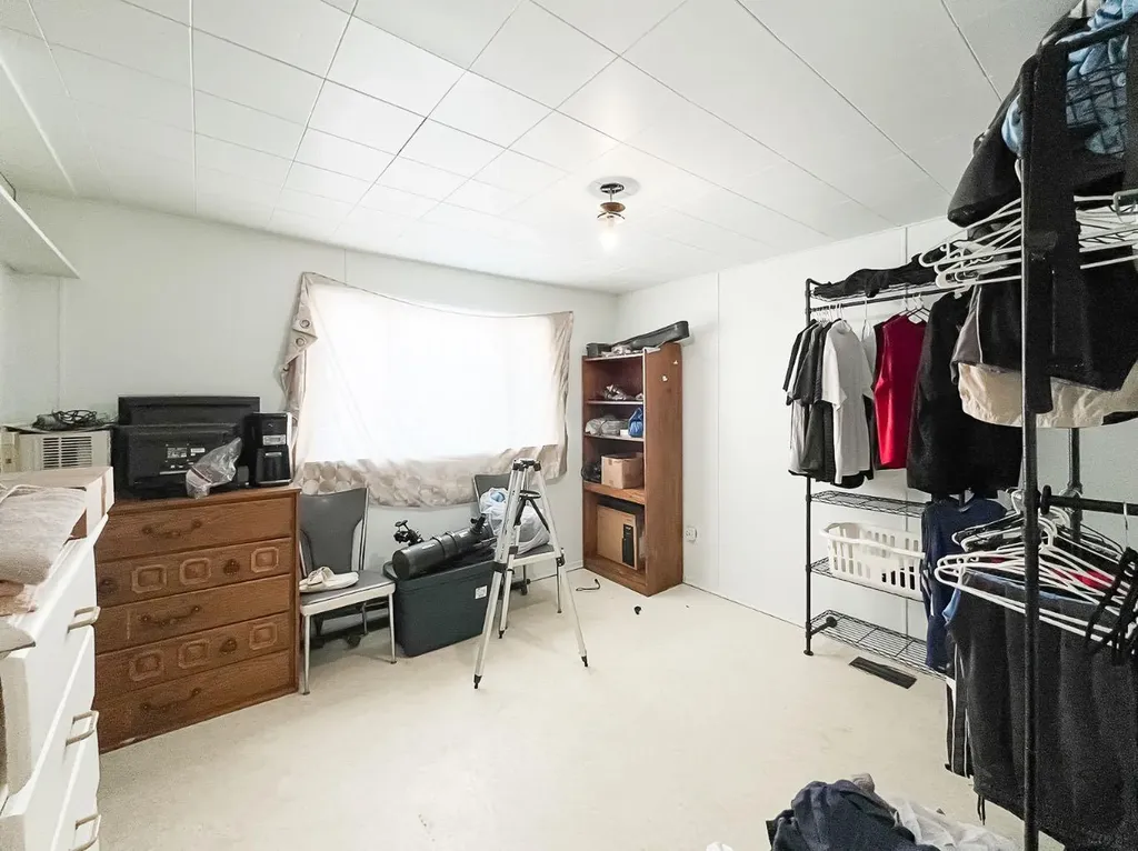 5420 Gravel Avenue Donnelly AB T0H 1G0