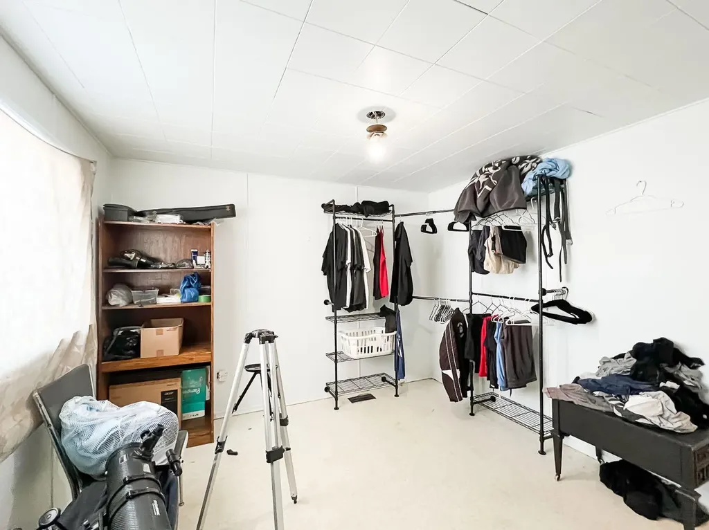 5420 Gravel Avenue Donnelly AB T0H 1G0