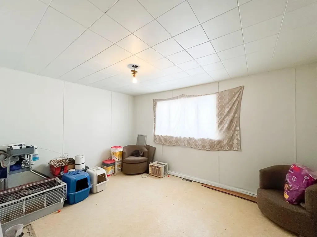 5420 Gravel Avenue Donnelly AB T0H 1G0