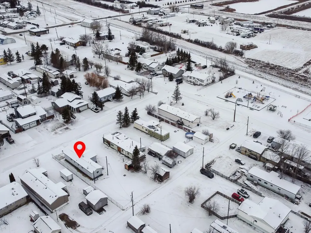 4919 1 Street Donnelly AB T0H 1G0