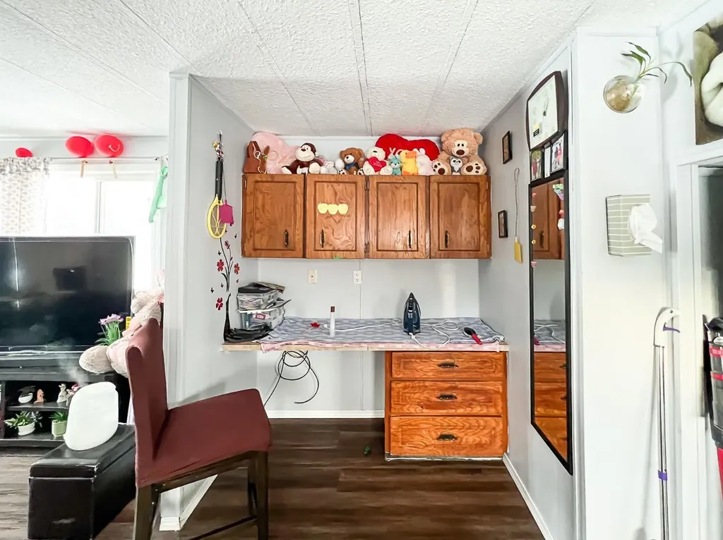 4919 1 Street Donnelly AB T0H 1G0