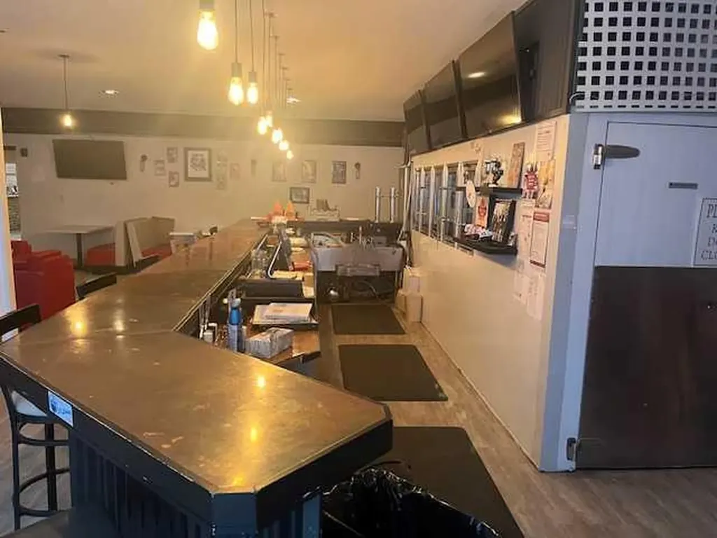 5420 49 Avenue Whitecourt AB T7S 1P3