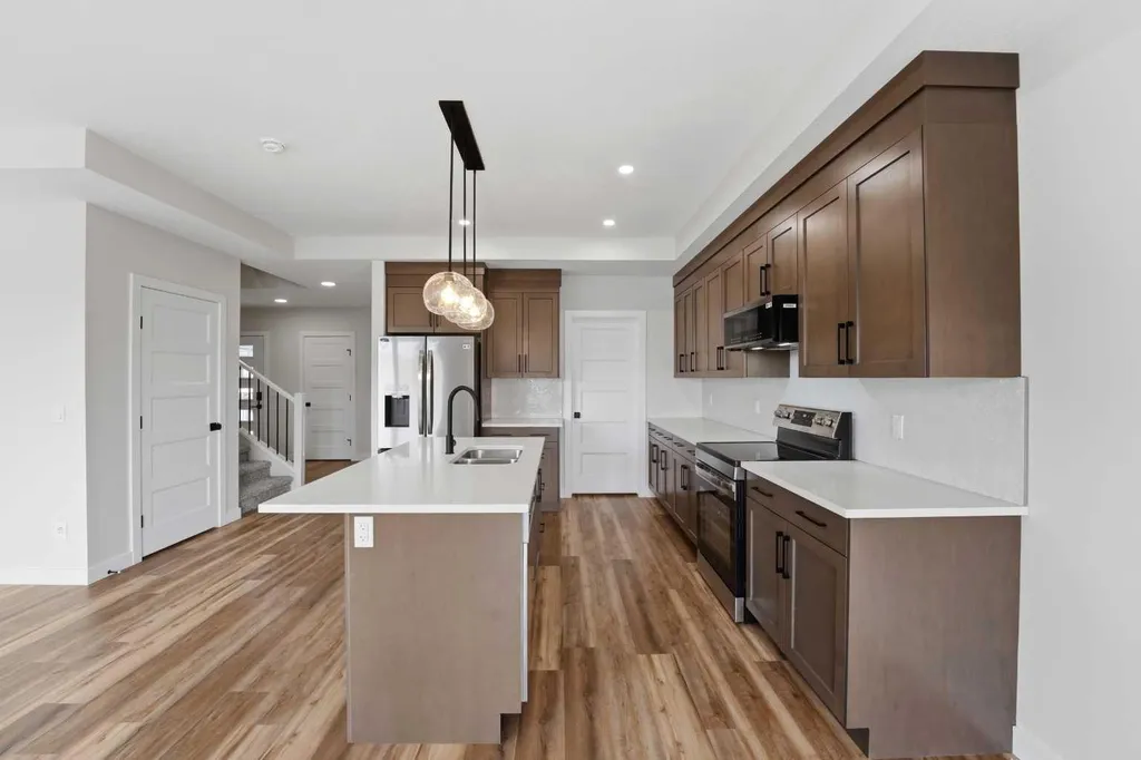 117 Crestview Boulevard Sylvan Lake AB T4S0V8